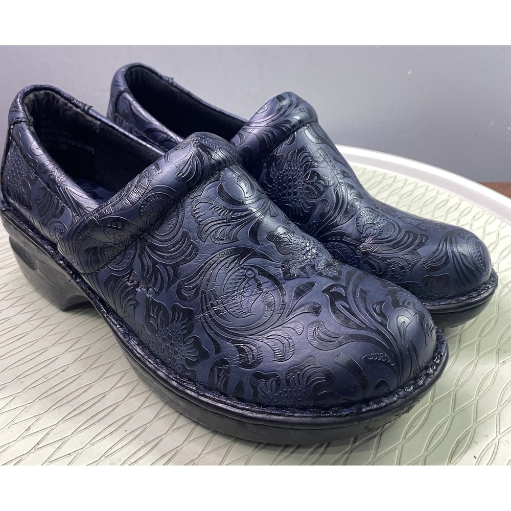 BOC Women's "Peggy" Tooled Leather Navy Blue‎ Clog Nurse Shoe Mule 9M